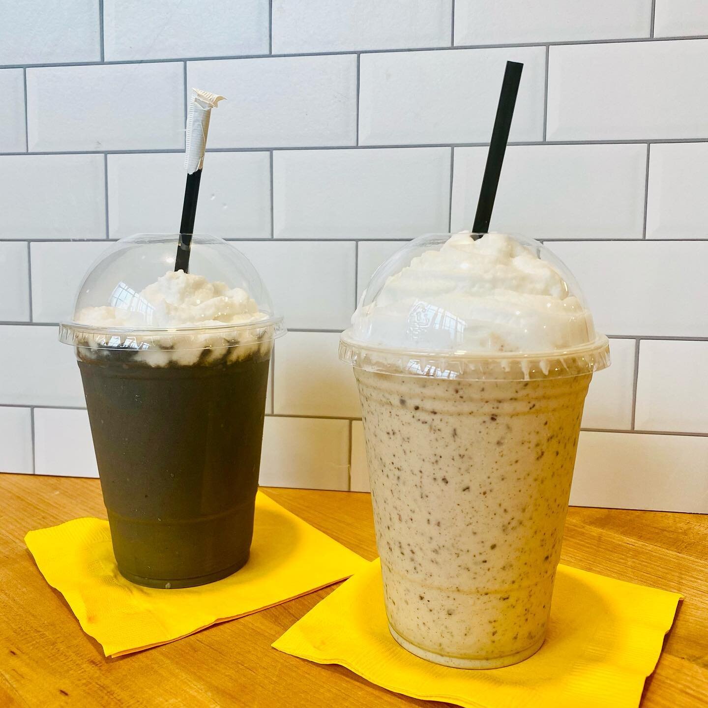 Vegan friends! We hear you loud and clear-vegan milkshakes are available at our window! Handmade with 100% coconut cream 🥥 🌴 
#veganicecream #vegan #icecream #veganicecreamatlanta #atlantaeats #handmade #local #atlanta